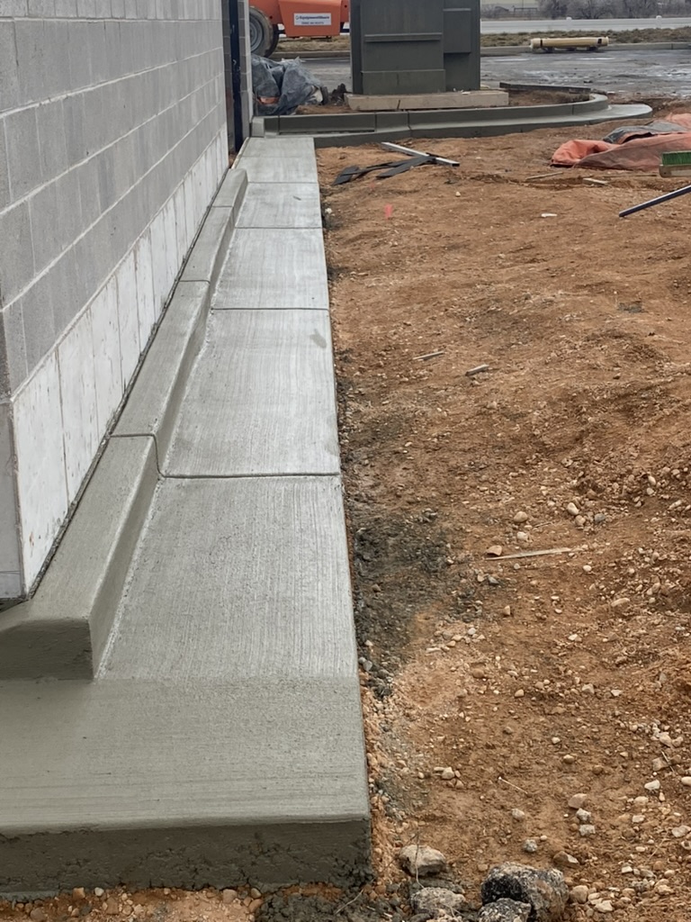 Commercial Retaining Walls project by EC Hardscape & Concrete